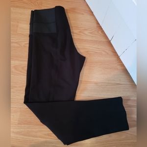 Tatum & Olivia Black Leggings New Condition